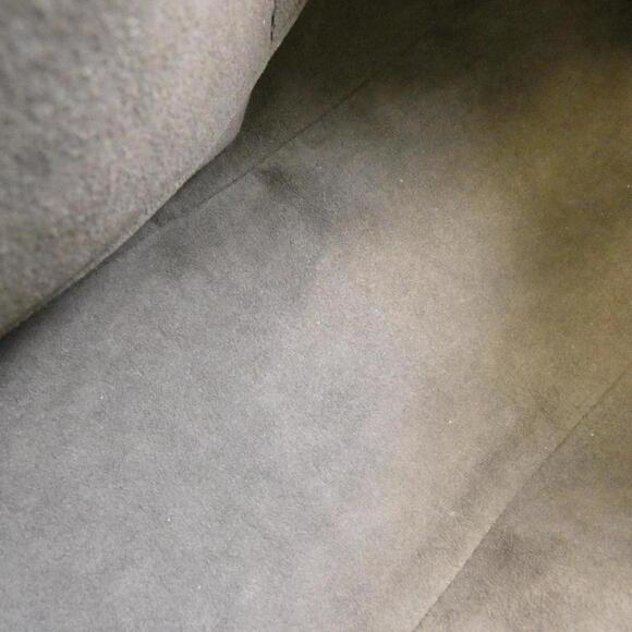 LOUIS VUITTON Gold Shoulder Bag - Picture 8 of 8